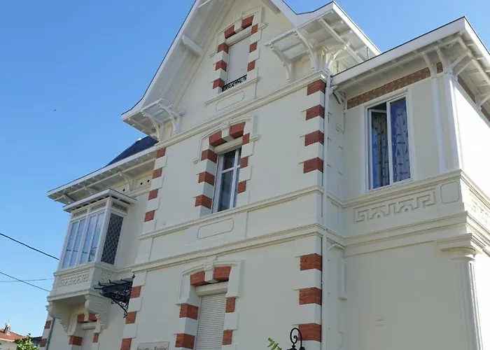 Phare Away - 20m - Belle Royannaise - * Royan